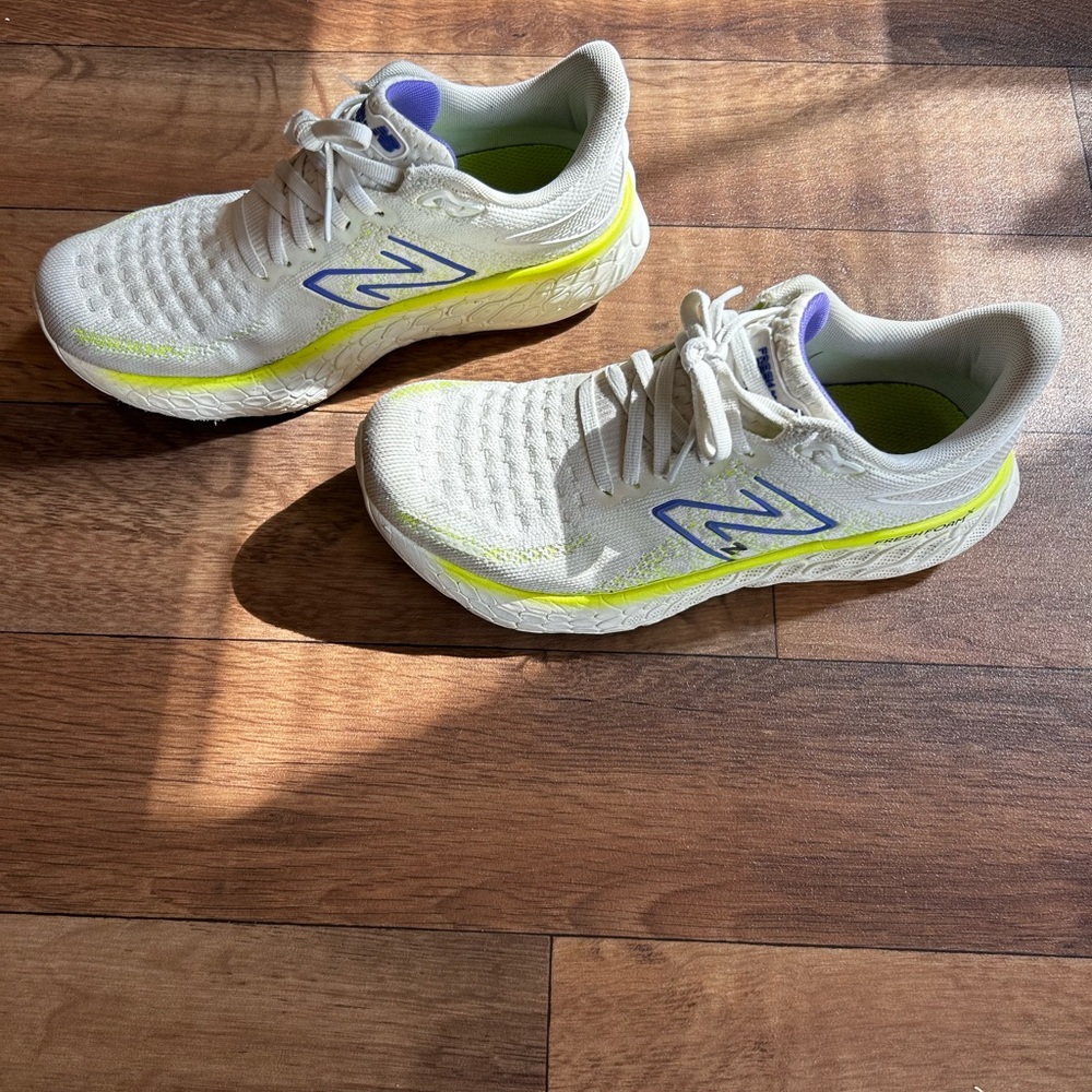 New Balance 1080 v12 size 8